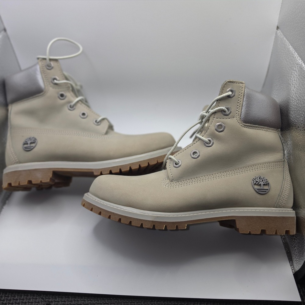 Timberland 6-Inch Premium Boot Women 7.5 Grey Silver LIKE NEW Leather Waterproof